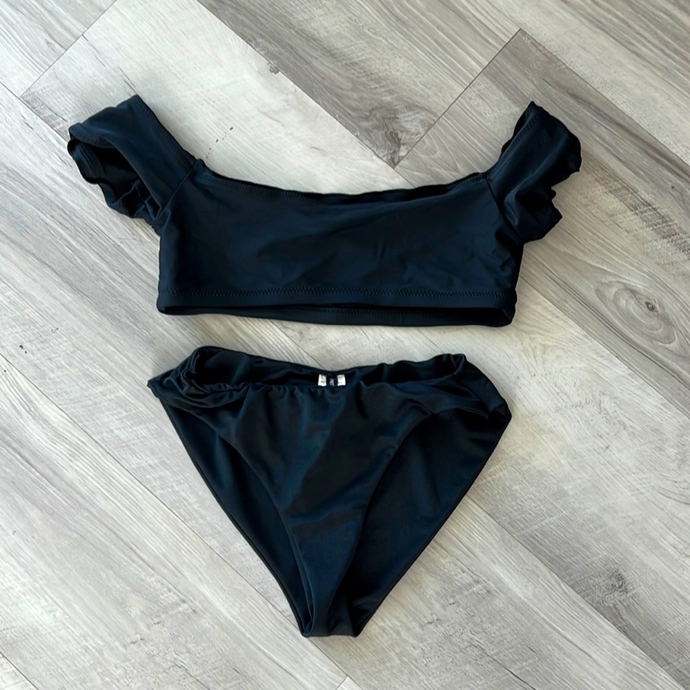 PrettyLittleThing Black Bathing suit. Size 10